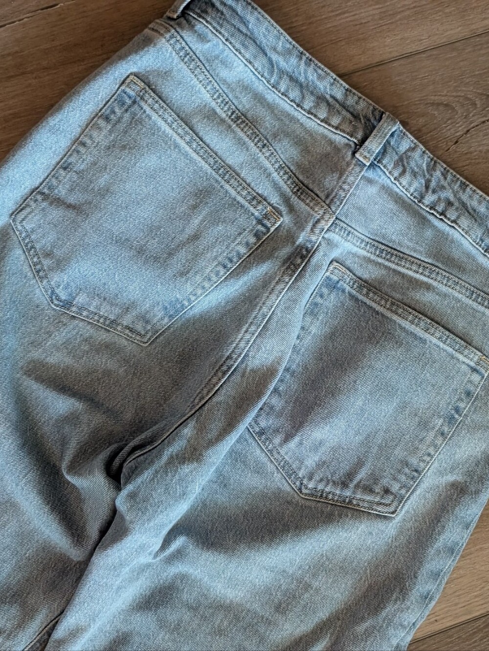 Light Wash H&M Light blue wide leg jeans M 42